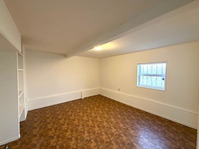 Building Photo - UPDATED BRIGHT HUGE 1650sf 2BR/1BA+BONUS Home Balboa Terrace LOTS of Natural Light AVAILABLE NOW