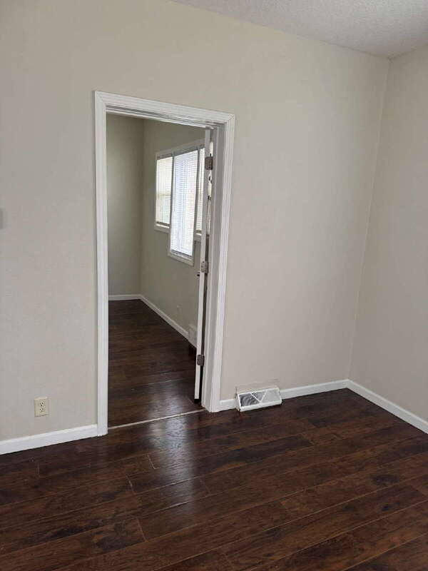 Building Photo - 714 Ovid Ave