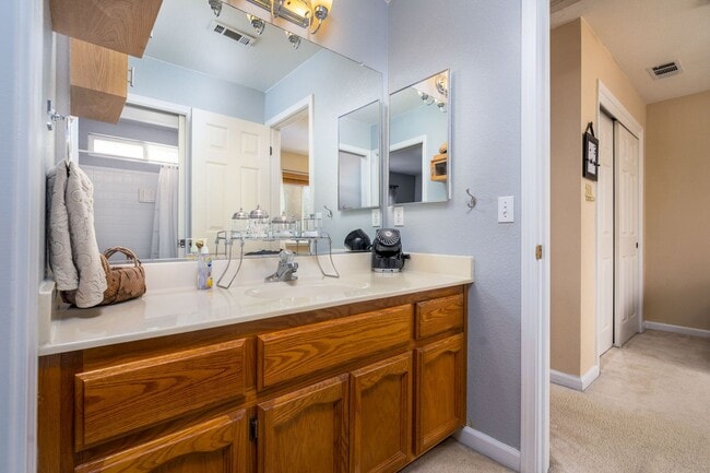 Building Photo - 2277 Halsey Cir