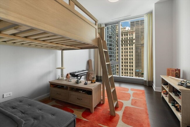 Building Photo - 403 N Wabash Ave