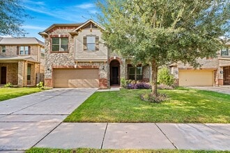 Building Photo - 16514 Sheffield Run Dr