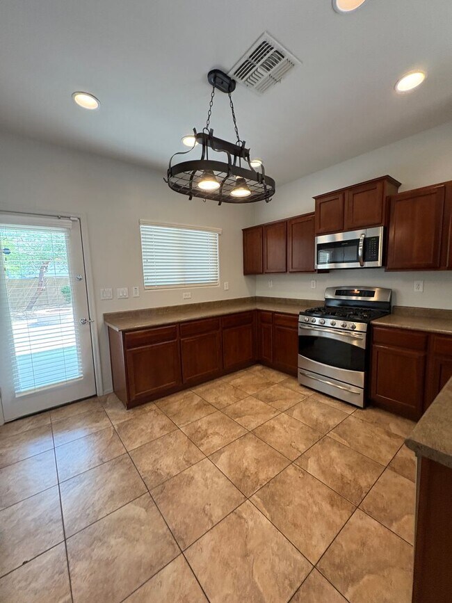 Building Photo - READY TO VIEW NOW-RARE FIND! Fireside at N...