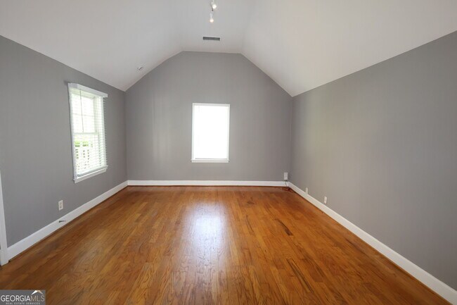 Building Photo - 771 McLendon Dr