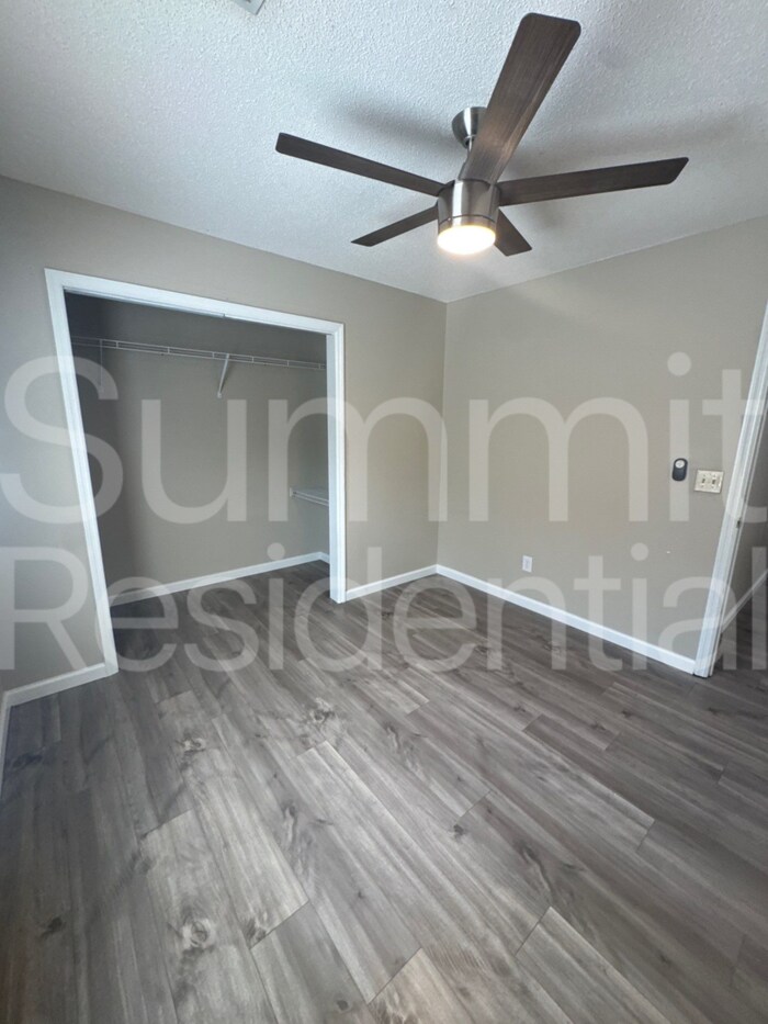 Building Photo - 1119 Huger St