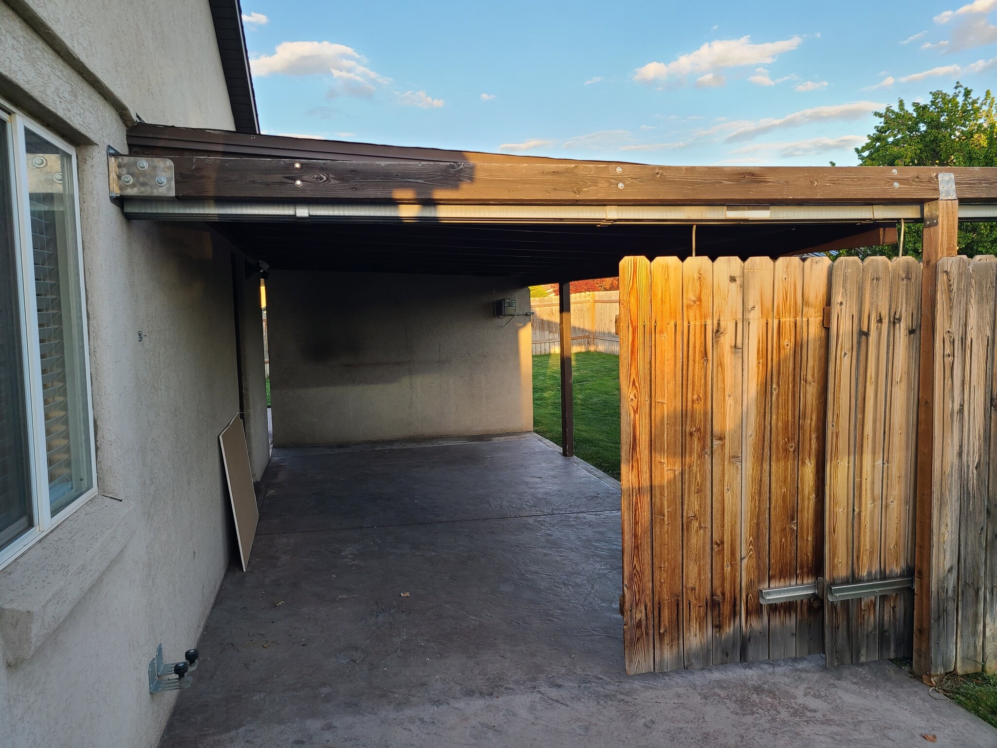 Building Photo - 1024 N 600 W