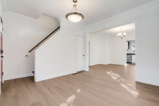 Building Photo - Beautiful 3 Bed, 2 Bath Rental Home in Arb...