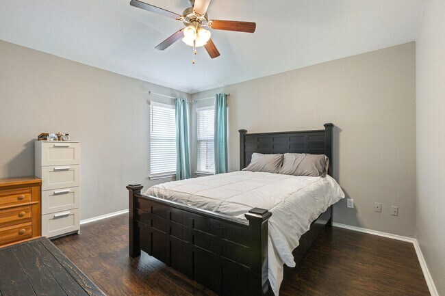 Building Photo - 6609 Sendero Lane
