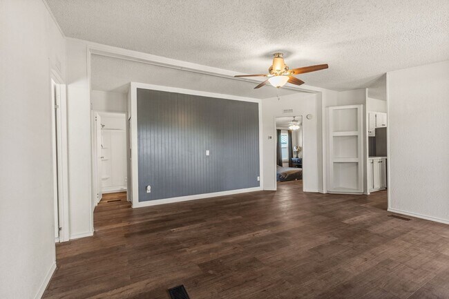 Building Photo - 4120 Marigold St