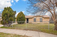 Building Photo - 14025 Spring Oak Dr