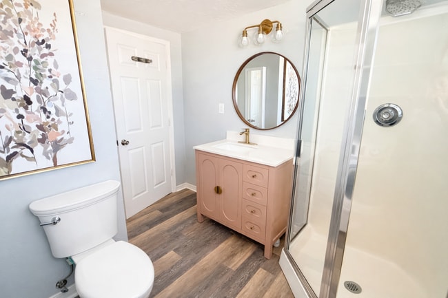 Building Photo - 1905 E Hatton St