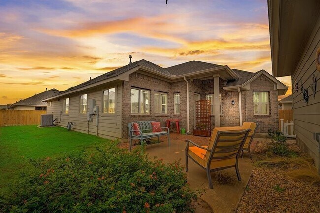 Building Photo - 124 Lasino Dr