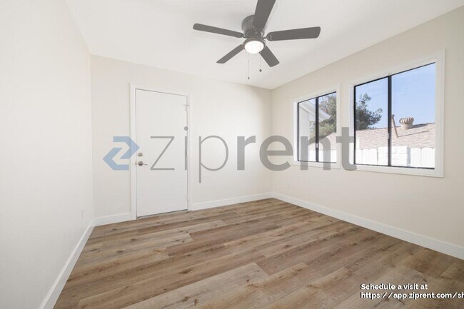 Building Photo - 4914 Zion Ave