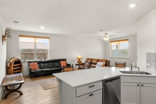 Building Photo - 13900 Mcarthur Dr