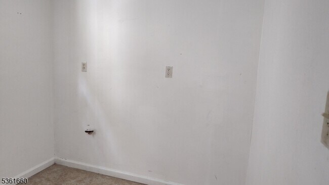 Building Photo - 540 15th Ave
