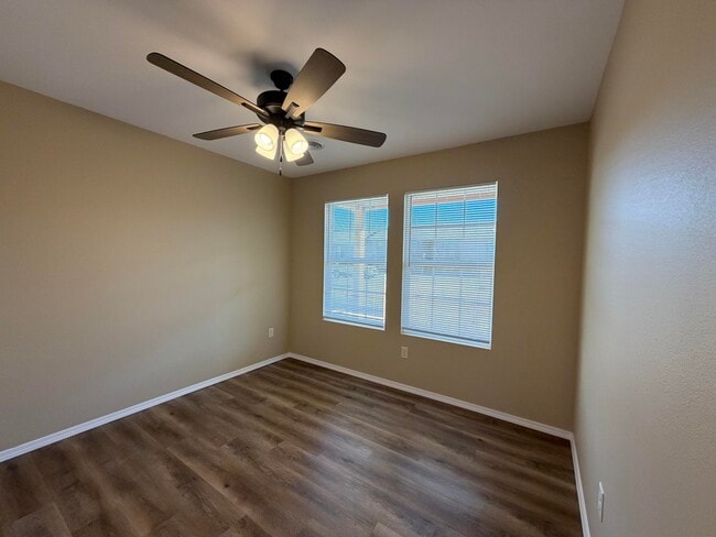 Building Photo - 174 Ruby Ln