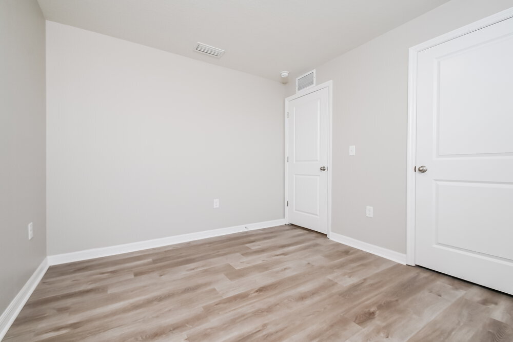 Building Photo - 11702 MIracle Mile Dr