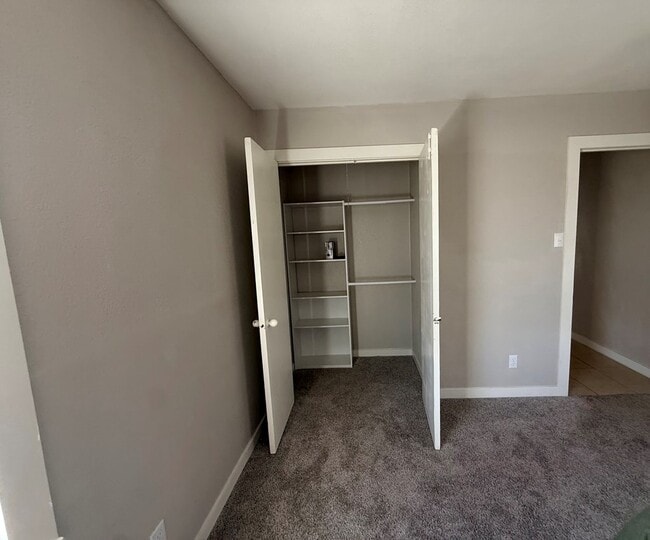 Building Photo - 1421 Lauderdale Ave