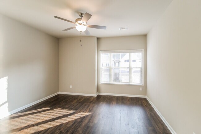 Building Photo - 1196 Spring Marsh Ct NE
