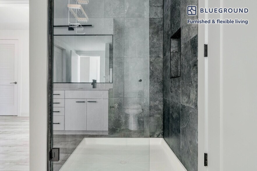 Building Photo - 501 Brazos St