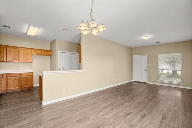 Building Photo - 250 Marvin Cove