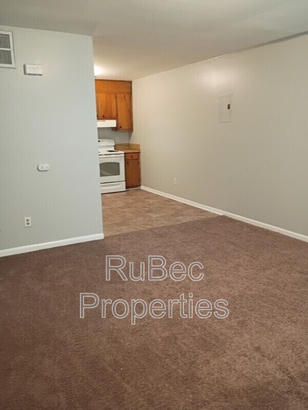 Building Photo - 408 S Weldon St