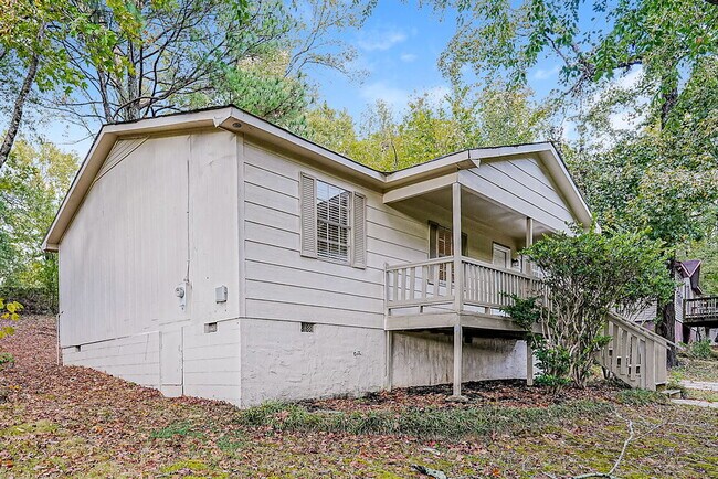 Building Photo - 1684 Brewster Rd