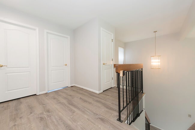 Building Photo - 1409 Club Dr