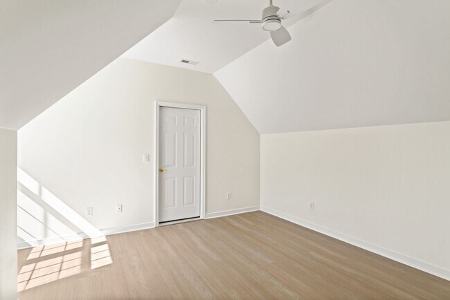 Building Photo - 4990 Lake Tree Ln