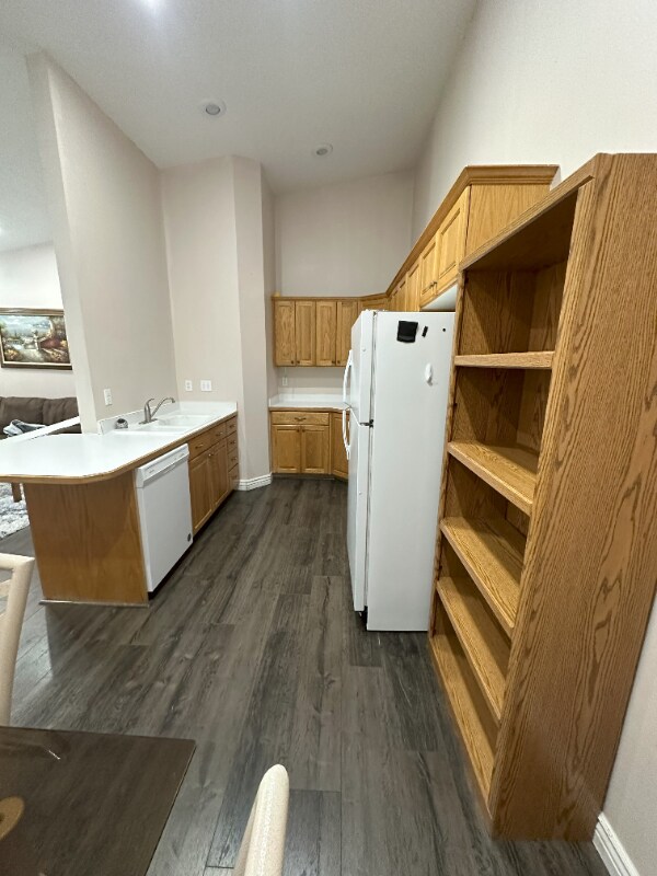 Building Photo - 1559 Riverside Ave