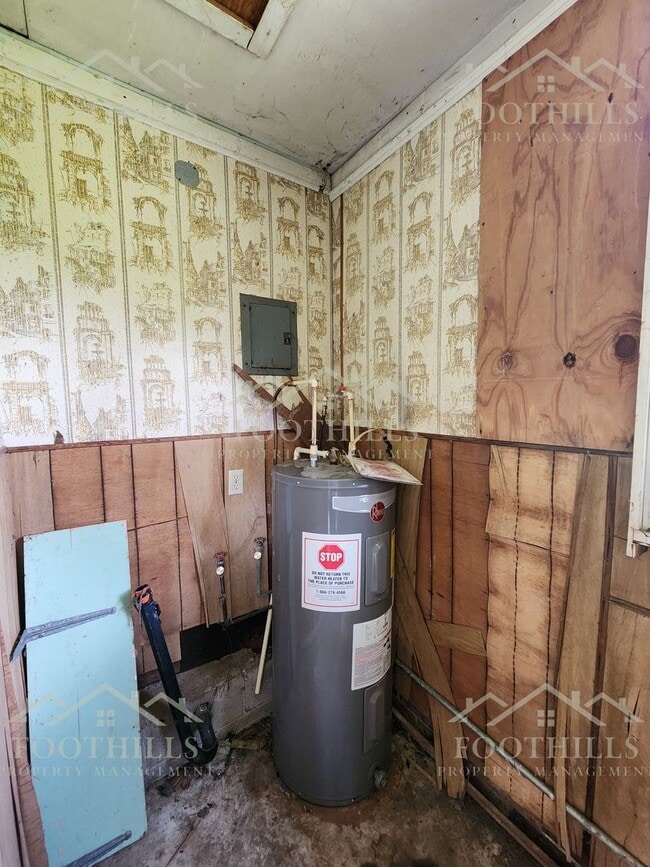 Building Photo - Charming 3-Bedroom Brick Home in Anderson,...