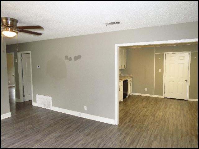 Building Photo - 5408 Halifax Dr