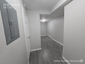 Building Photo - 1-Bedroom/ 1-Bathroom Apartment at Allentown!