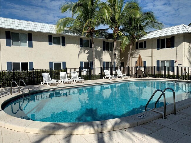 Primary Photo - 8605 SW 68th Ct
