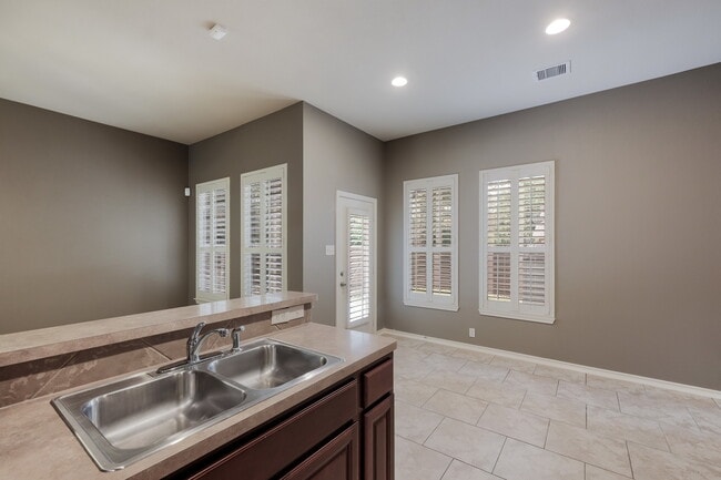 Building Photo - 6902 Terra Rye