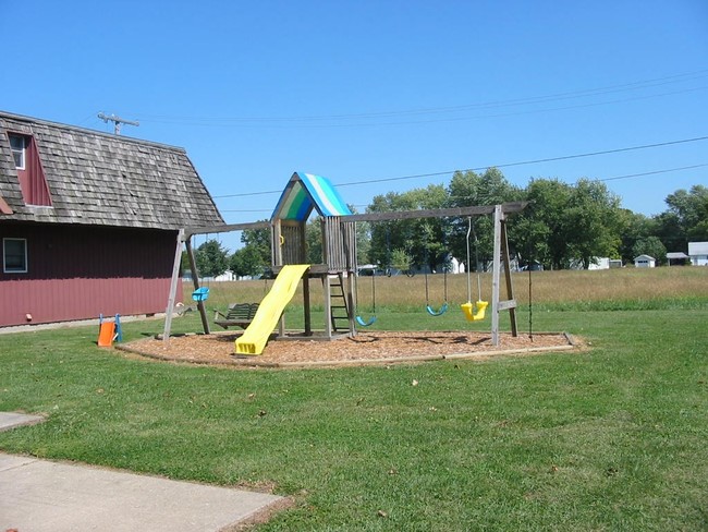 Primary Photo - Flora Meadows