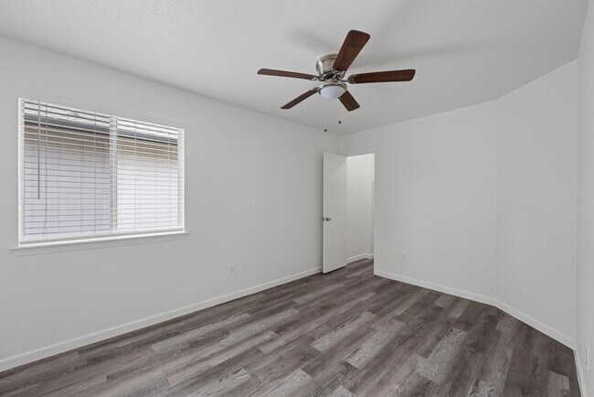 Building Photo - 12925 Marimba Trail