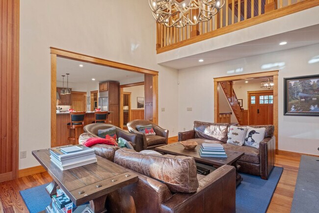 Building Photo - 20 Yellow Birch Cir