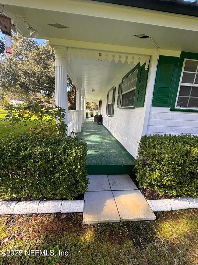 Building Photo - 15813 Butch Baine Dr