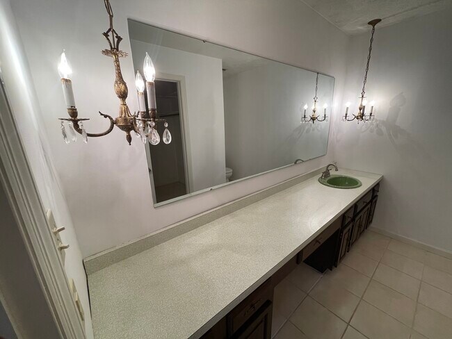 Master bath - 9548 Miamisburg Springboro Rd