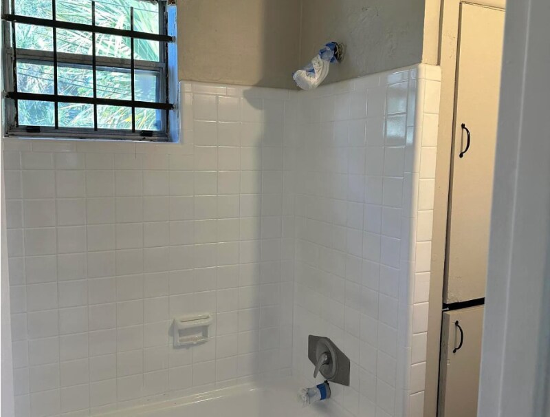 Building Photo - 112 W 17th St