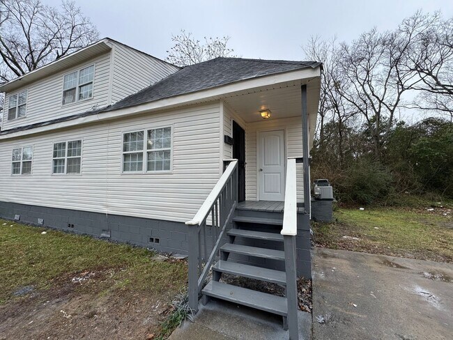 Building Photo - Birmingham/Southwest