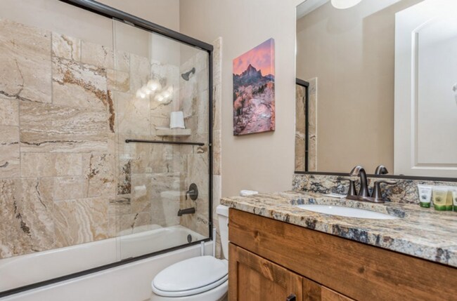 Building Photo - Fully Furnished home in the heart of Hurricane