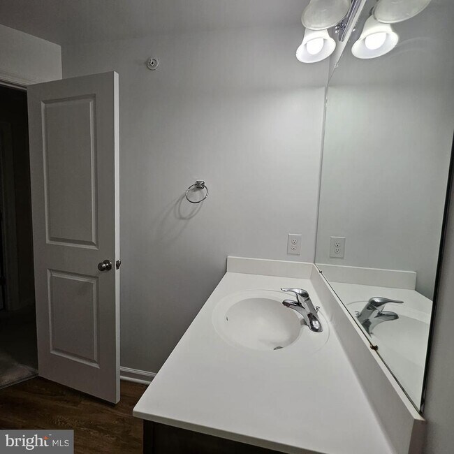 Building Photo - 107 Kramer Ct