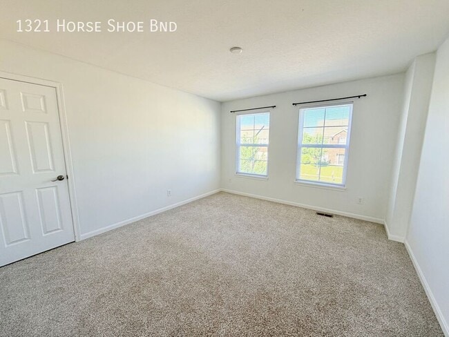 Building Photo - 1321 Horse Shoe Bnd
