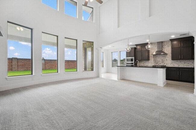 Building Photo - 863 Sarasota Shore Dr