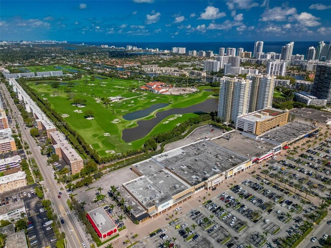 Building Photo - 1745 E Hallandale Beach Blvd