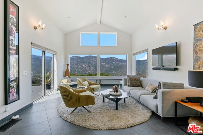 Building Photo - 2044 Corral Canyon Rd