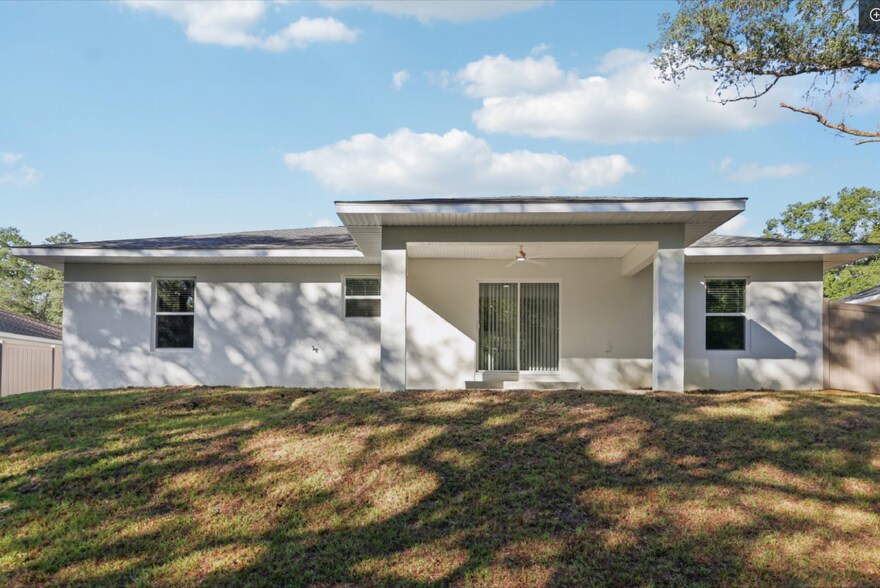 Building Photo - 10675 N Adler Dr