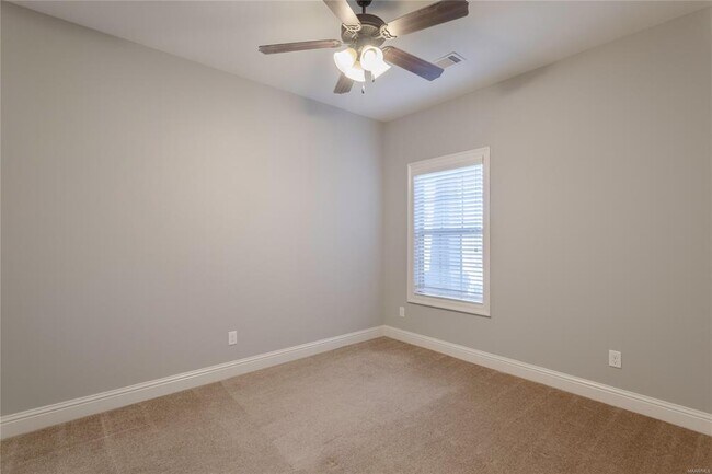 Building Photo - 8740 Pemberton Park