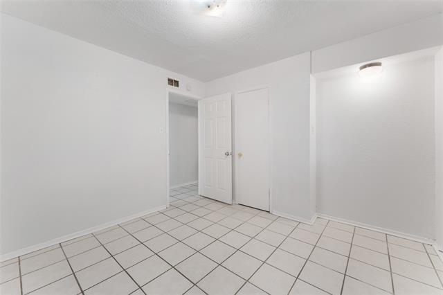 Building Photo - 816 S Crockett St